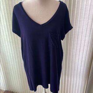 Women's Cable & Gauge Navy V-Neck Top
